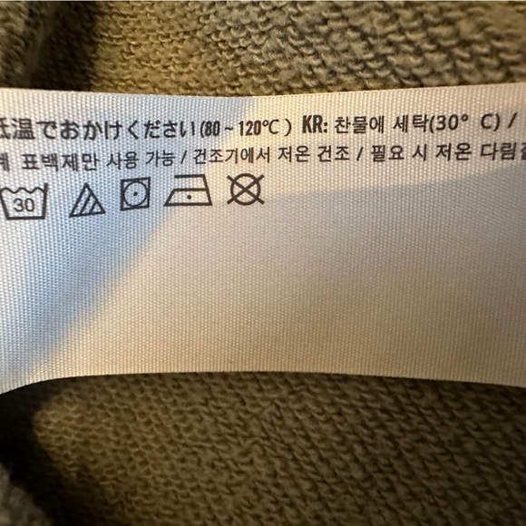 Abercrombie and Fitch Puffed Sleeve Sweatshirt EUC Size Small - Picture 3 of 6